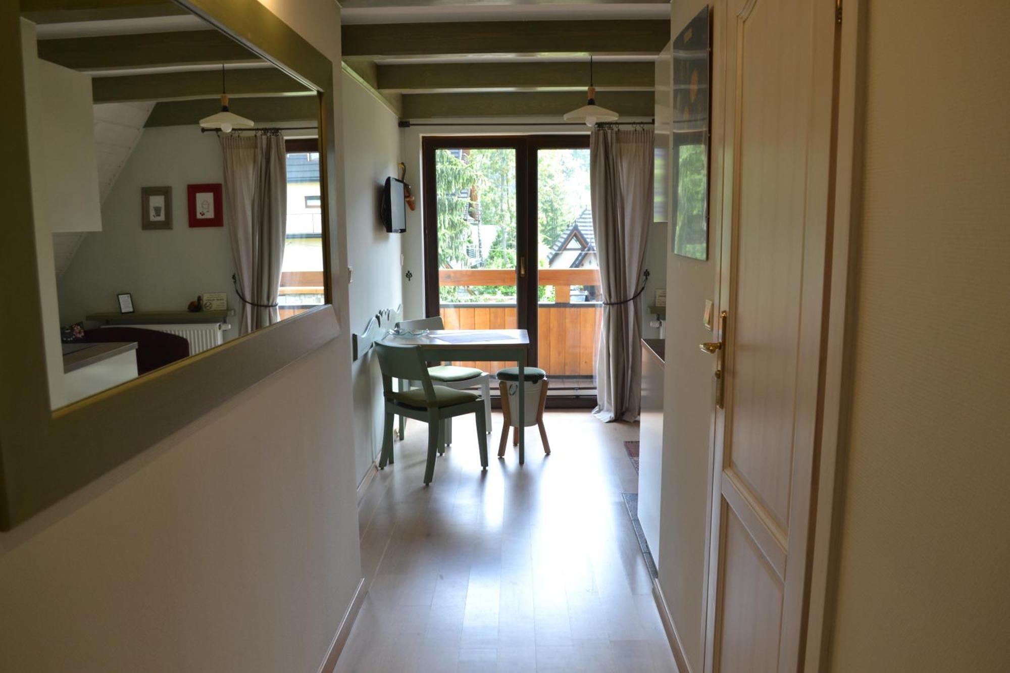Apartamenty Inny Swiat ザコパネ 部屋 写真